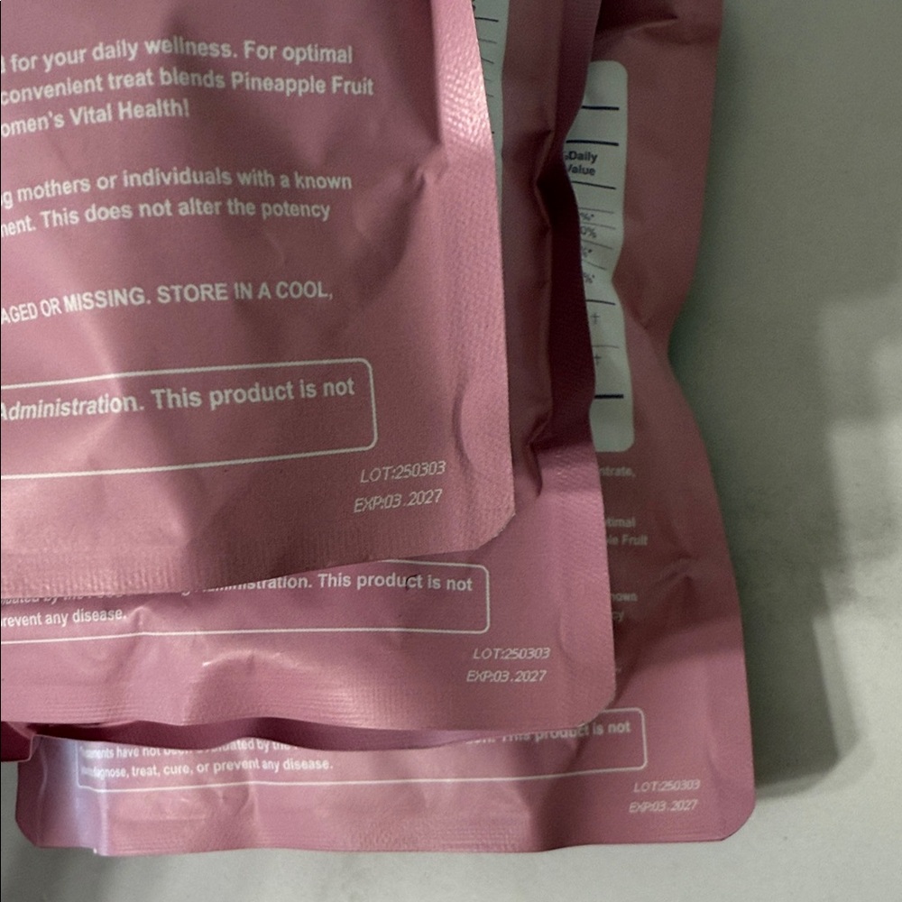 Mouci Premium Feminine Balance Gummies - Picture 2 of 2
